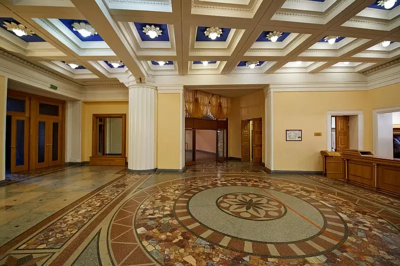 ТЕАТРАЛЬНЫЕ ХОРОМЫ