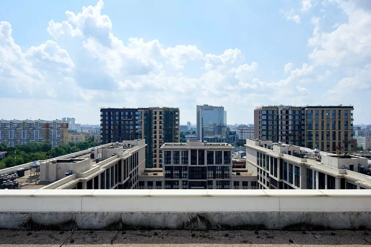 КРЫША МОСКОВСКОЙ НОВОСТРОЙКИ