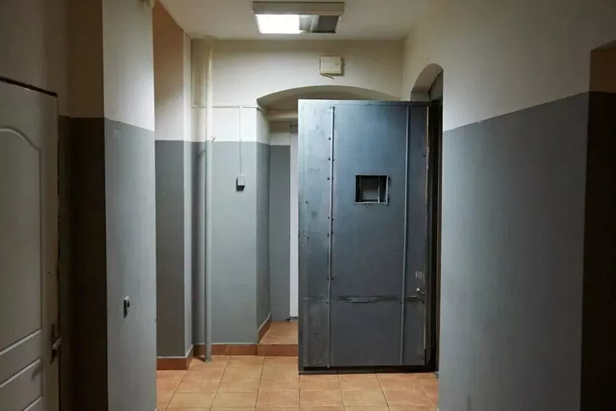 СТАРОЕ ОТДЕЛЕНИЕ ПОЛИЦИЯ+УНЫЛЫЕ КАМЕРЫ+ ПУГАЮЩИЕ ДОПРОСНЫЕ
