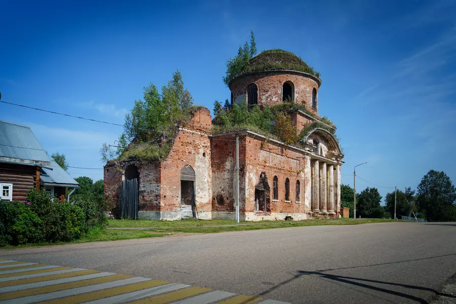 ПОЧТИ ИСЧЕЗНУВШИЙ ХРАМ