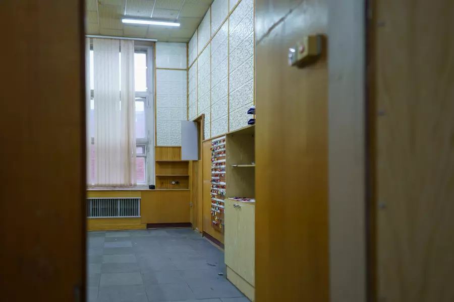 СТАРОЕ НИИ + КАБИНЕТЫ В ДЕРЕВЕ + КОРИДОРЫ+ ТЕРРИТОРИ